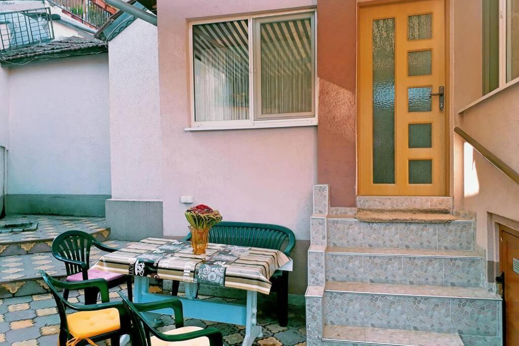 Нouse With Cute Little Yard Apartman Plovdiv Kültér fotó